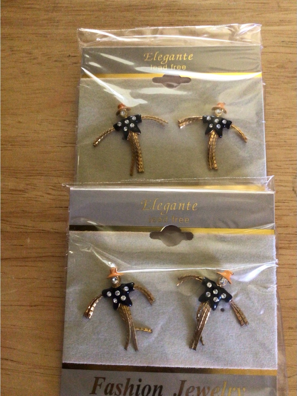 Elegante Black and Gold Scarecrow Crystal Earrings - Women Jewelry